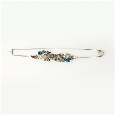 Lot 672 - Art Nouveau Silver and Metal and Foiled Blue and Green Crystal Eagle Safety Pin Brooch