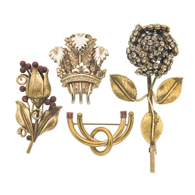 Lot 116 - Group of American Pins 1930s/1950s Comprising...