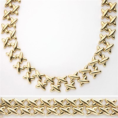 Lot 422 - Gold Necklace and Bracelet