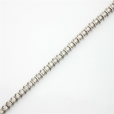 Lot 440 - Diamond Bracelet