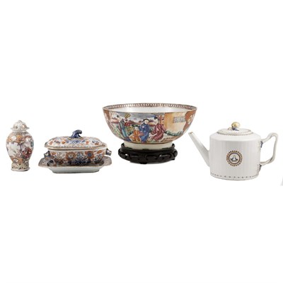 Lot 284 - Group of Chinese Export Porcelain Articles...