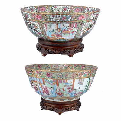 Lot 123 - Canton Rose Medallion Porcelain Punch Bowl Mid...