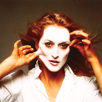 Lot 33 - LEIBOVITZ, ANNIE (b. 1949) Meryl Streep....