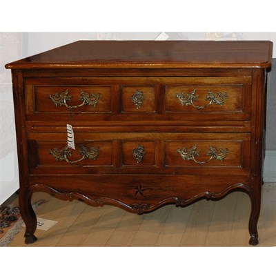 Lot 164 - Provincial Louis XV Walnut Commode The...