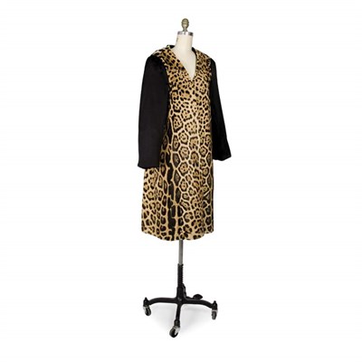 Lot 425 - Natural Leopard Full Length Vest/Coat Liner...