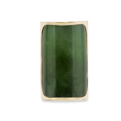 Lot 387 - Large Gold and Nephrite Ring