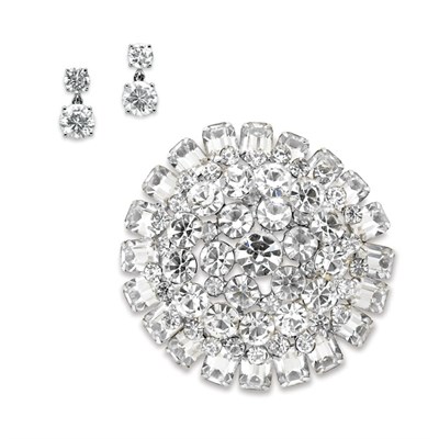 Lot 403 - Costume Simulated Diamond Cluster Brooch and Pair of Earclips