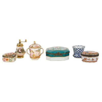 Lot 9 - Group of Continental Ceramic Articles...