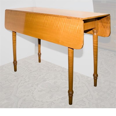 Lot 201 - Federal Style Maple Drop-Leaf Table 19th...