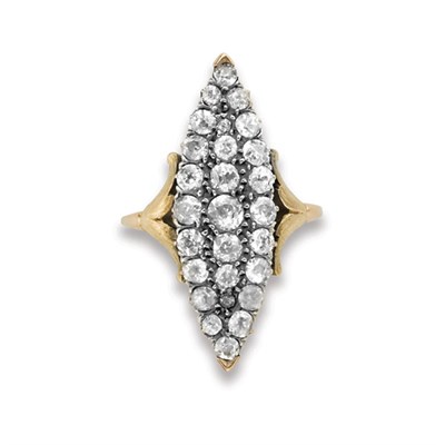 Lot 382 - Diamond Cluster Ring
