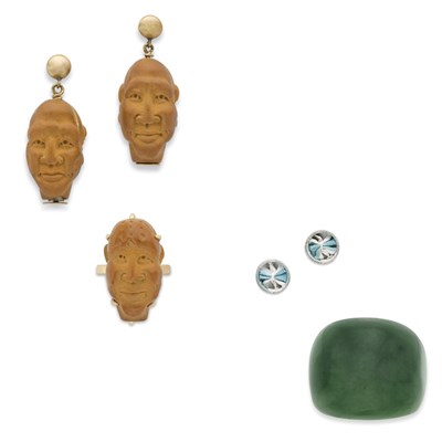 Lot 413 - Group of Jewelry