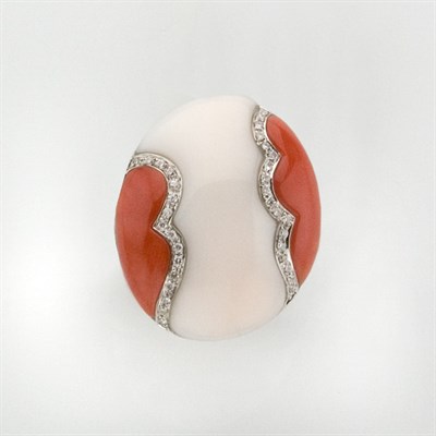Lot 715 - Two-Color Coral and Diamond Ring