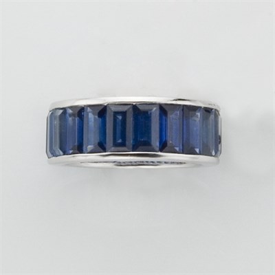 Lot 820 - Platinum and Sapphire Band Ring