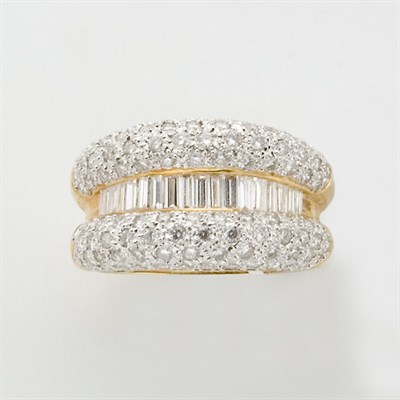 Lot 677 - Gold and Diamond Band Ring