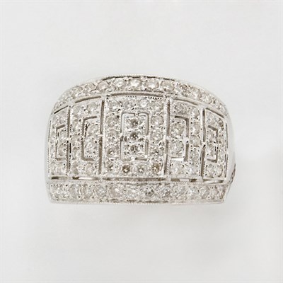 Lot 454 - White Gold and Diamond Ring