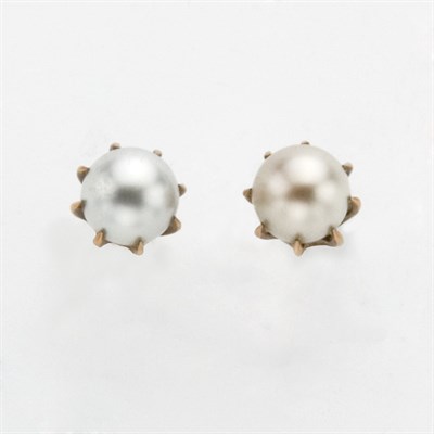 Lot 72 - Gold Chain and One Pair of Cultured Pearl Earrings