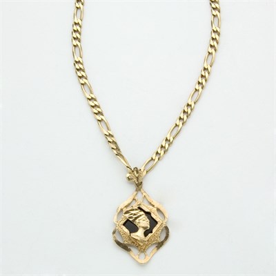 Lot 60 - Gold and Black Onyx Pendant and Chain Necklace