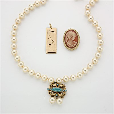 Lot 23 - Assorted Group of Gold and Metal Jewelry