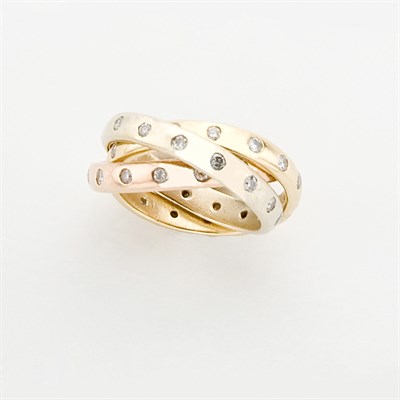 Lot 666 - Tricolor Gold and Diamond Interlocking Band Ring