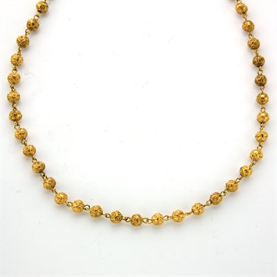 Lot 673 - Granulated Gold Bead Necklace