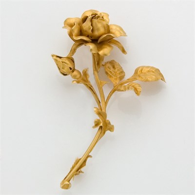 Lot 718 - Gold Rose Brooch