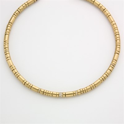 Lot 290 - Gold and Diamond Necklace
