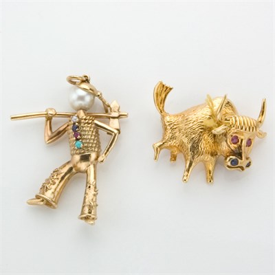 Lot 476 - Gold and Colored-Stone Pin and Pendant