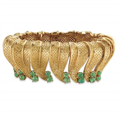Lot 449 - Gold and Cabochon Emerald Leaf Cuff Bracelet, Ruser