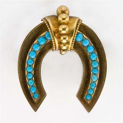 Lot 686 - Antique Gold and Turquoise Horseshoe Brooch