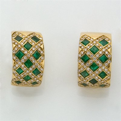 Lot 864 - Pair of Gold, Emerald and Diamond Half-Hoop Earclips