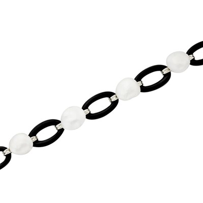 Lot 575 - White Gold, Black Onyx and Baroque Freshwater Pearl Bracelet