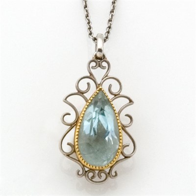 Lot 457 - Aquamarine Pendant and Platinum Chain