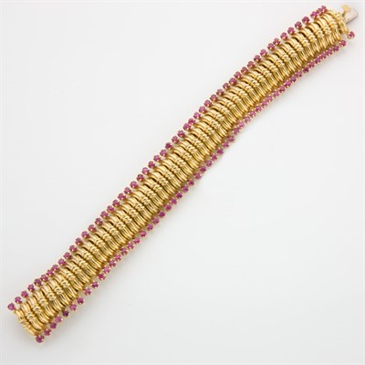 Lot 464 - Gold and Ruby Bracelet