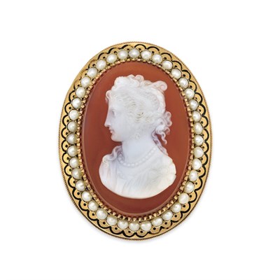 Lot 103 - Antique Gold, Hardstone Cameo, Split Pearl and Black Enamel Brooch