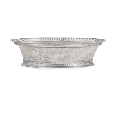 Lot 268 - George V Silver Basket D&J Welby, London,...