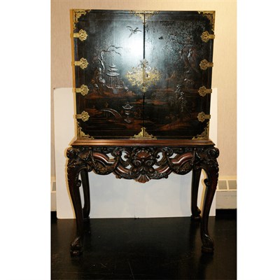 Lot 497 - William and Mary Style Black Lacquered...