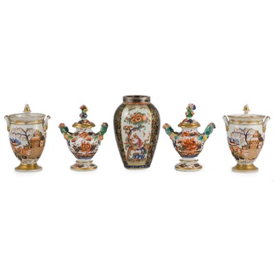 Lot 565 - Group of English Porcelain Articles 18th/19th...