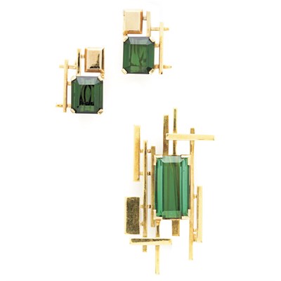Lot 443 - Gold and Tourmaline Clip-Brooch and Pair of Earrings