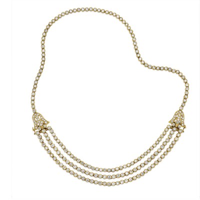 Lot 351 - Diamond Necklace