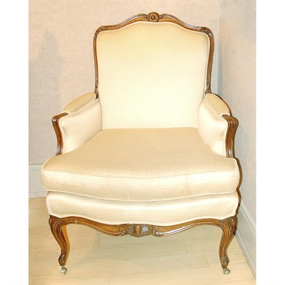 Lot 138 - Louis XV Style Walnut Bergere
