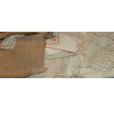 Lot 204 - Group of Table Linens