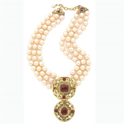 Lot 162 - Gripoix for Chanel Triple Strand Faux Baroque...