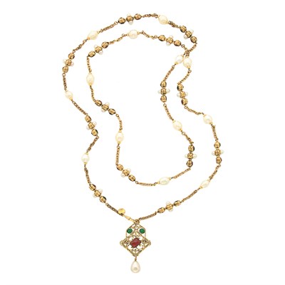 Lot 173 - Gripoix for Chanel Sautoir with Pendant Mid...