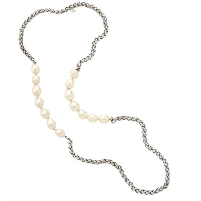 Lot 176 - Chanel Sautoir 1983 Ovoid glass pearls and...