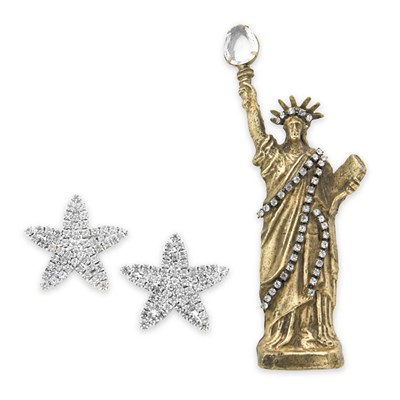 Lot 449 - Statue of Liberty Brooch and Pair of Star...