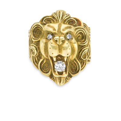 Lot 78 - Gentleman's Gold and Diamond Lion Head Ring