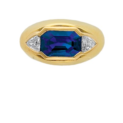 Lot 52 - Gold, Tanzanite and Diamond Ring
