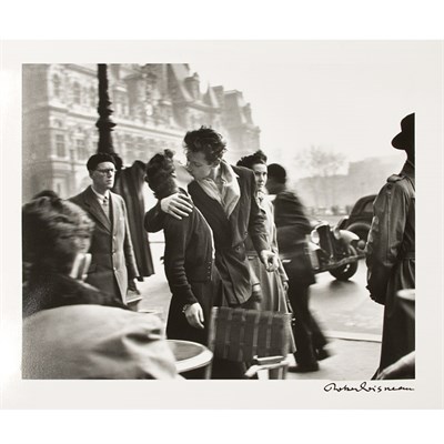Lot 148 - DOISNEAU, ROBERT (1912-1994) Le Baiser de...
