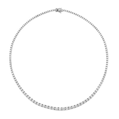 Lot 398 - Diamond Necklace