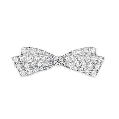 Lot 268 - Diamond Bow Brooch